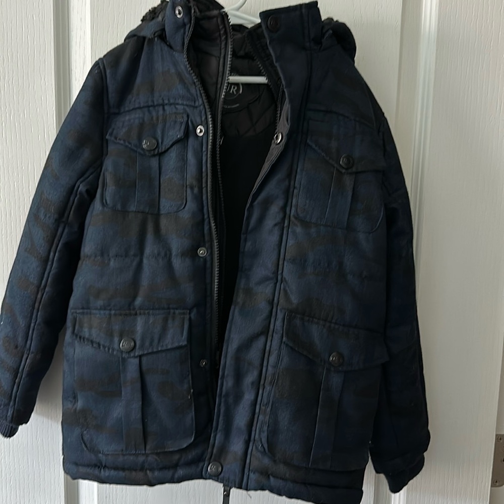 URBAN REPUBLIC size L 7 shell 100%polyester